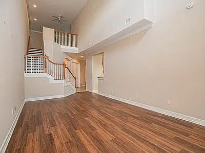 1875 Bridgepointe Cir #33 — Photo 10