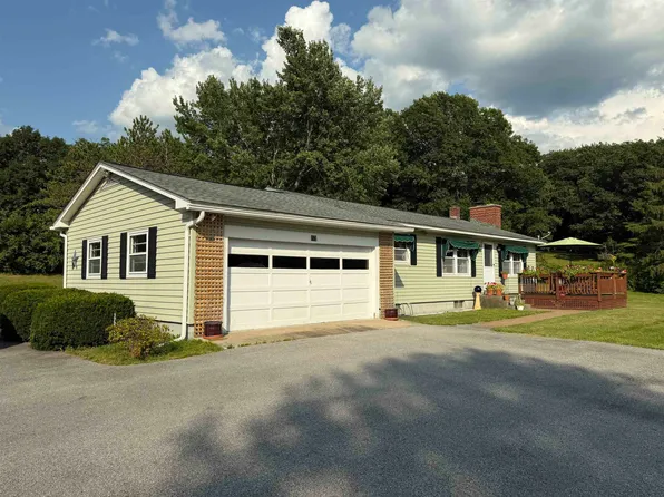 172 Pinewoods Road, Pittsford, VT 05763