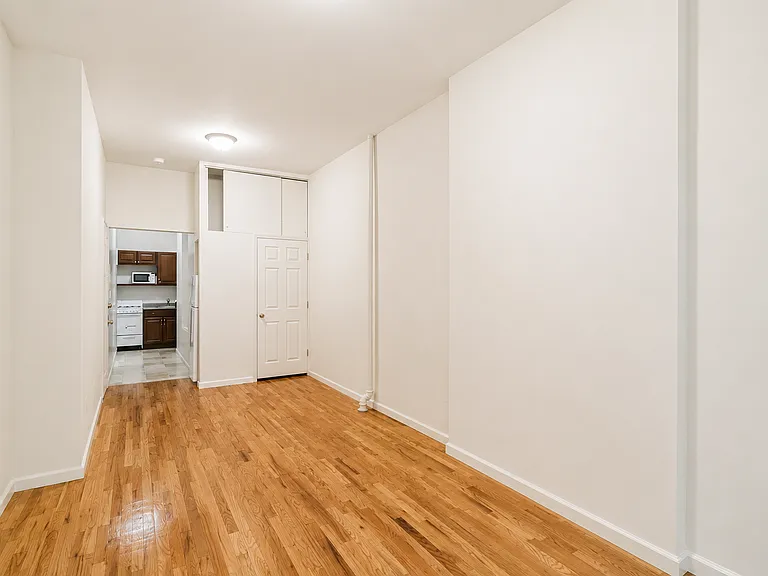 208 W 80th St #1A — Photo 2