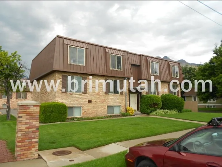 4837 S Memory Ln #3 — Photo 1