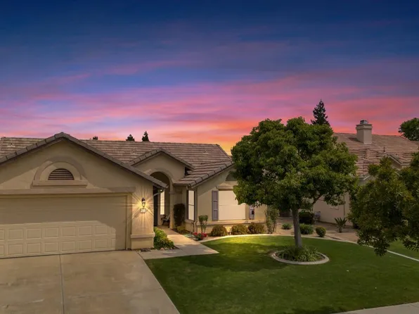 9812 Cinderella Ave, Bakersfield, CA 93311