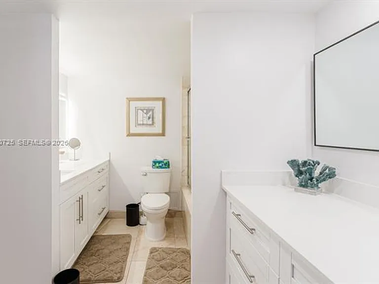 2301 Collins Ave #804 — Photo 13
