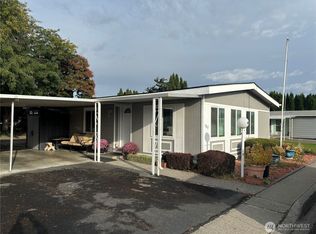 7901 W Clearwater Avenue #182, Kennewick, WA