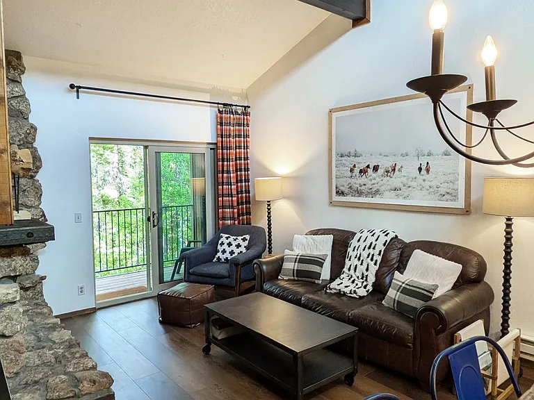 214 Village Dr #17-31 — Photo 3