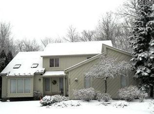 5850 Dodsworth Ln, Solon, OH 44139