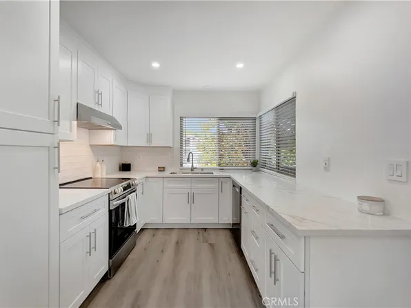 6672 Sun Dr Unit B, Huntington Beach, CA 92647