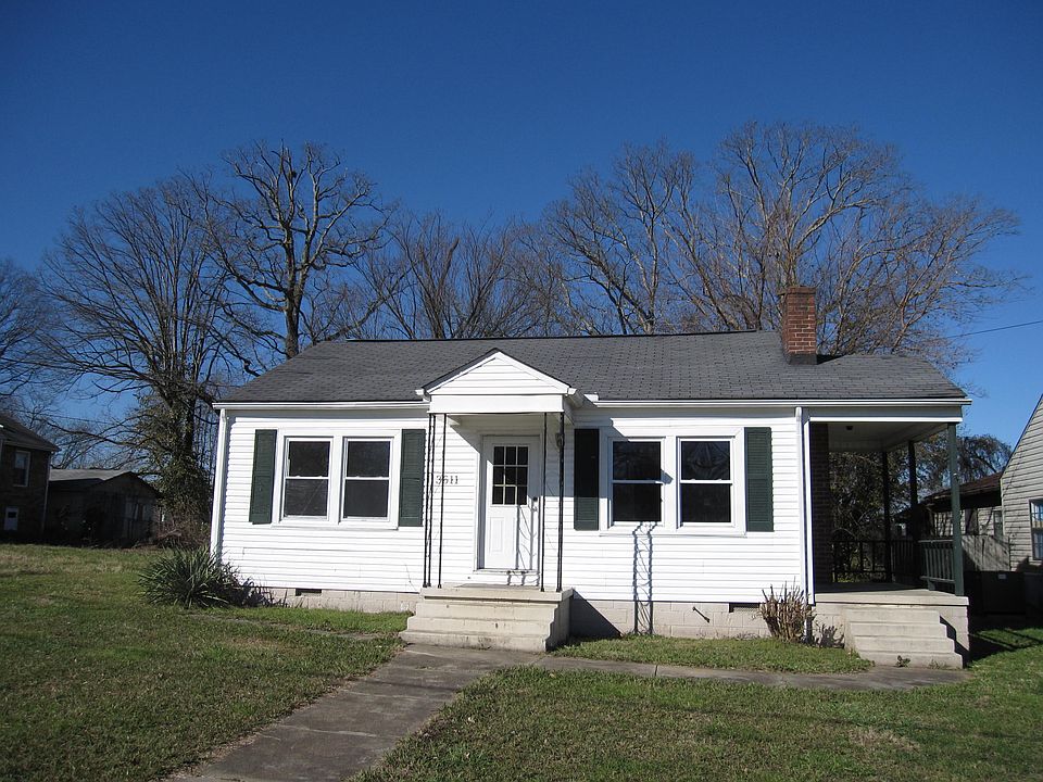 1st image of 3611 SE Skyline Dr