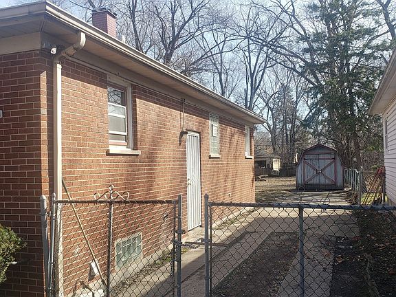2nd image of 14829 Lexington Ave