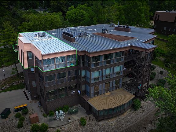 2nd image of 855 E Lake Shore Dr APT 3D