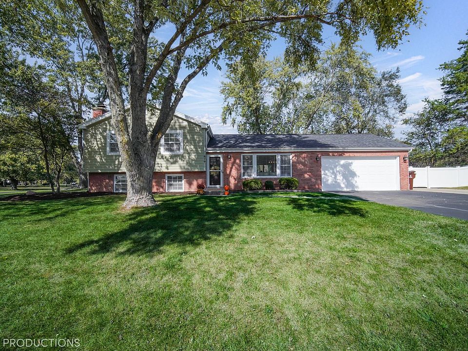1st image of 619 Lincoln Ln