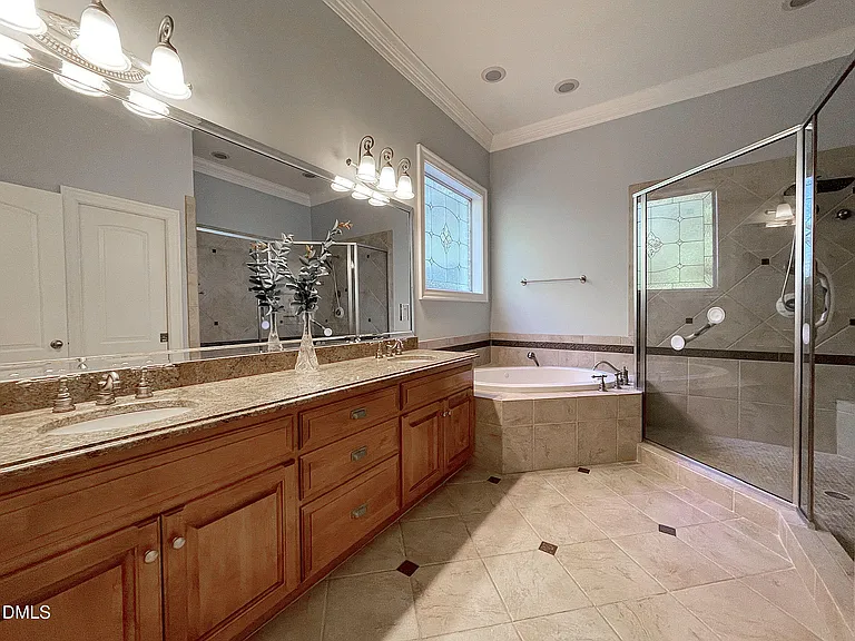 2112 Brassfield Rd — Photo 15
