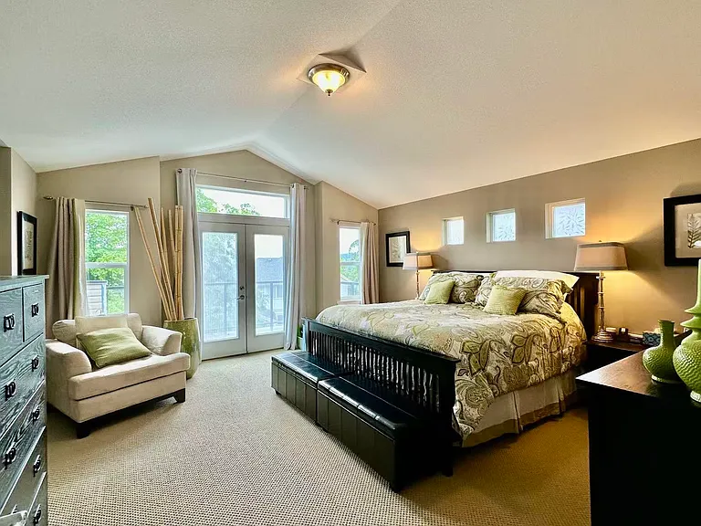 1342 Fifeshire St #MAIN HOUSE — Photo 11