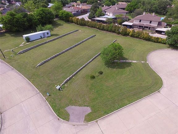 4th image of 5501 Longcrest Dr