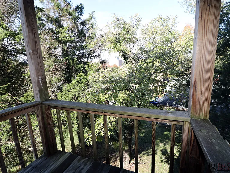 2858 University Ave — Photo 9
