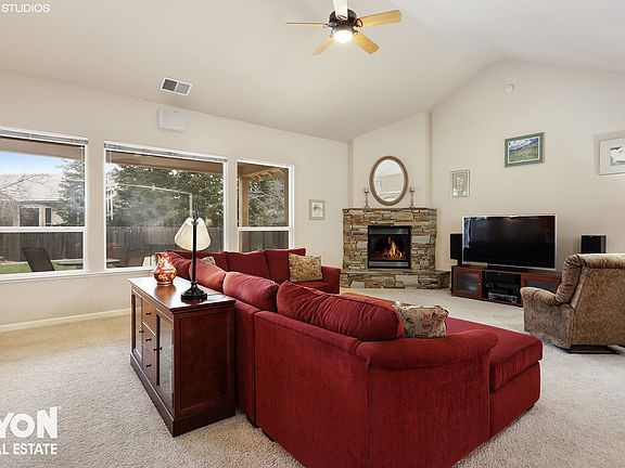 3rd image of 3664 Mira Loma Dr