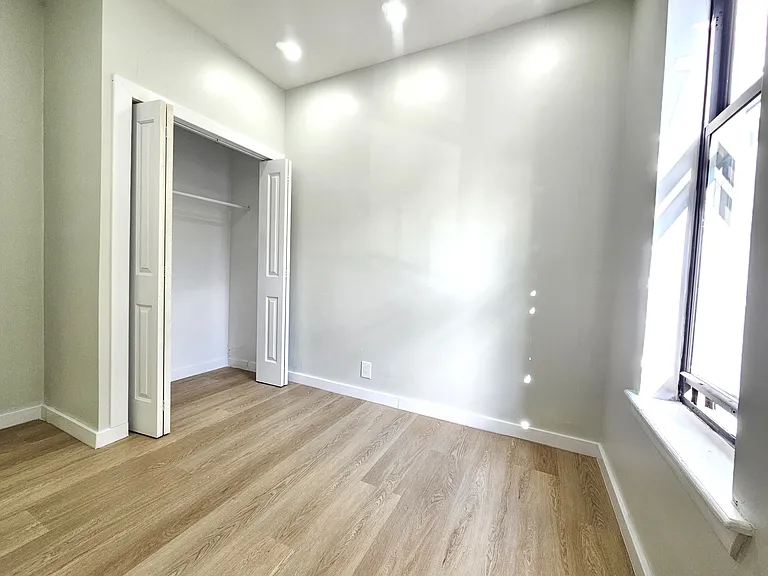 519 W 160th St #2A — Photo 9
