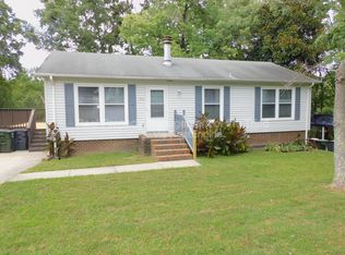 911 Tipperary Dr, Greensboro, NC 27406