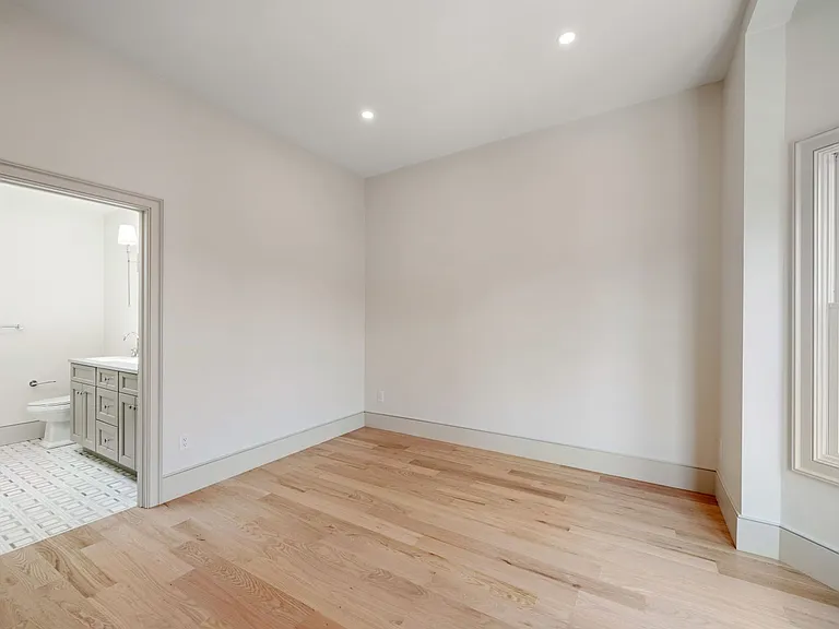 192 Green St #192 — Photo 18