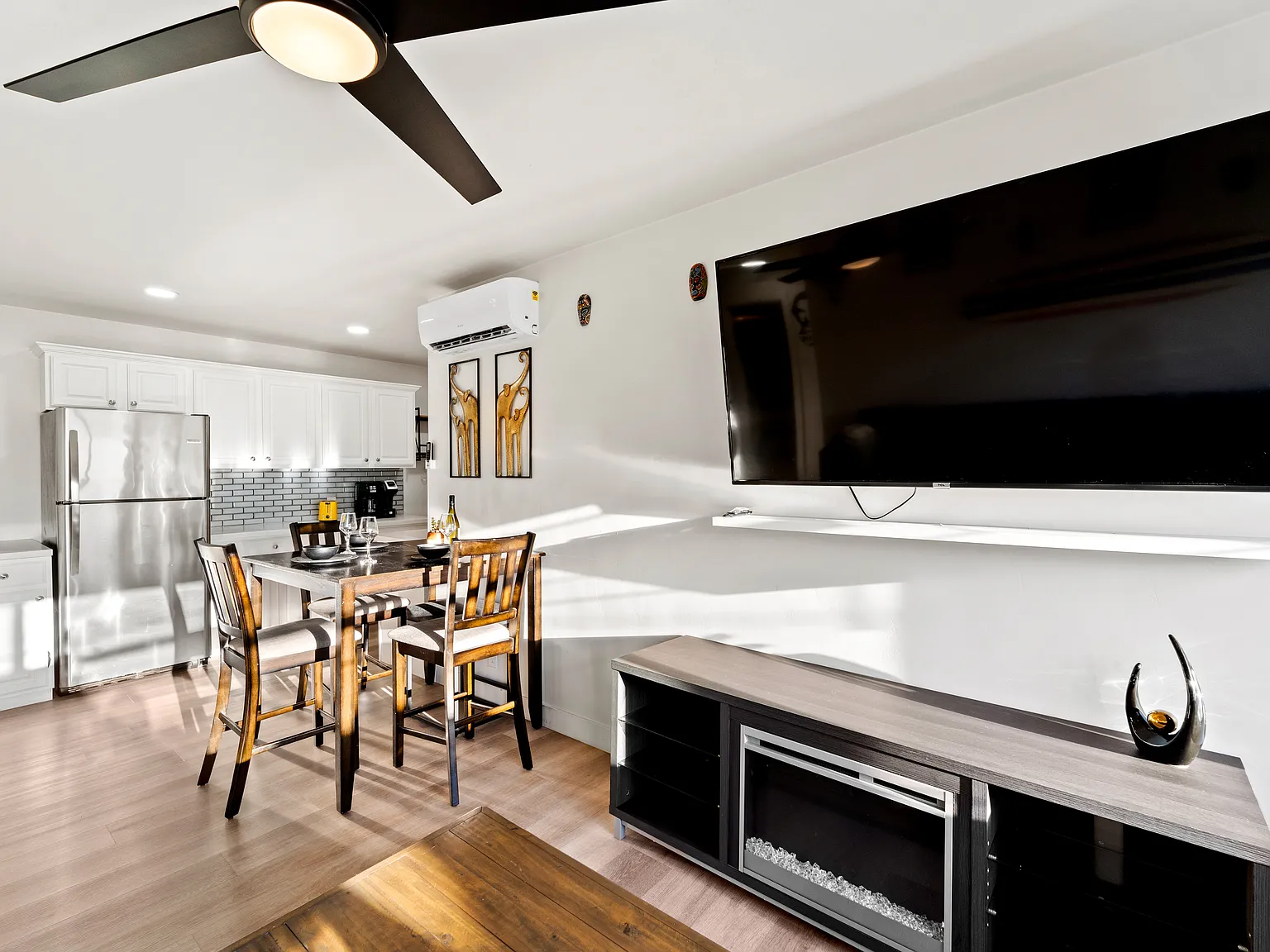 1 bed, 650 sqft, $2,475 — Photo 3