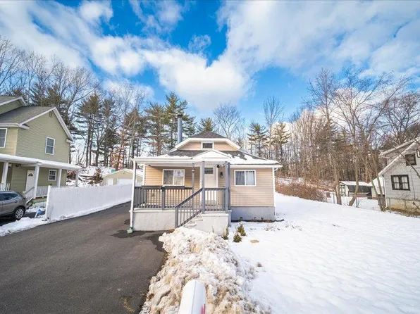 1026 Saint Hwy, Middletown, NY