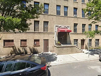 787 Summit Avenue