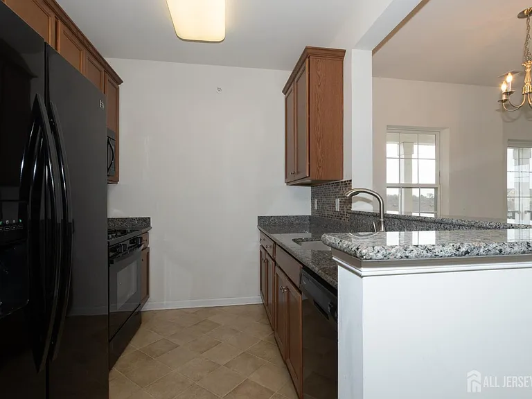 541 E Celebration Way — Photo 9