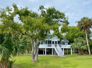 3007 Myrtle St, Edisto Island, SC 29438
