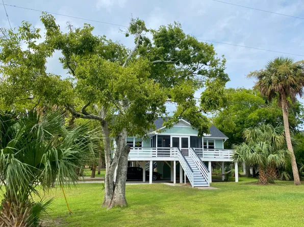 3007 Myrtle St, Edisto Island, SC 29438