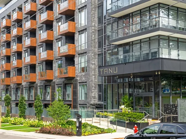 21 Park St E #1103, Mississauga, ON L5G 0C2