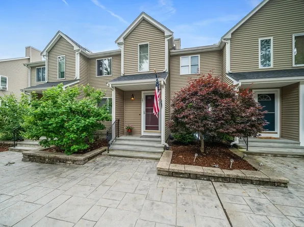 17 Fairfield Park Unit 17, Mansfield, MA 02048