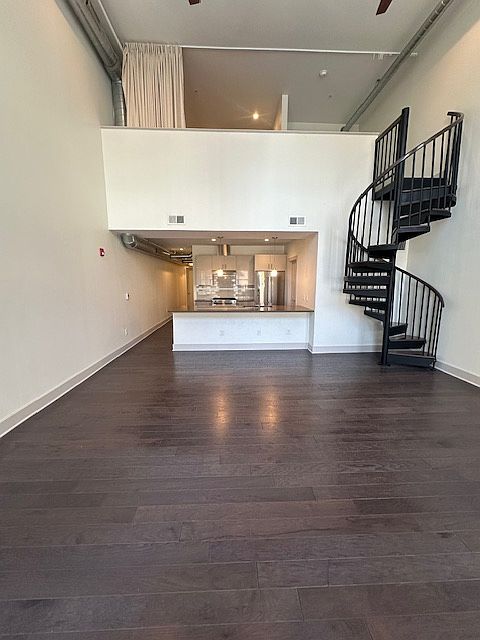 1st image of 957 Liberty Ave #206