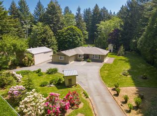 351 Mud Hen Village Rd, Crescent City, CA 95531