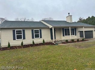 14200 Robbe Rd, Van Buren Township, MI 48111