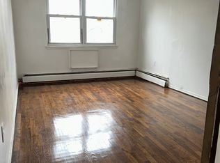 14222 Pershing Cres FLOOR 3, Jamaica, NY 11435
