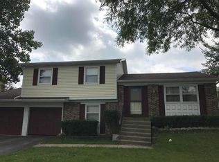 4644 Brigantine Ln, Hoffman Estates, IL 60192