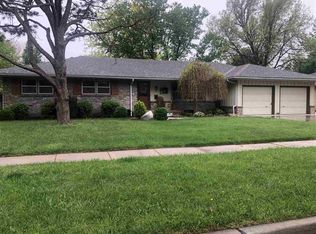 1827 Farmstead St, Wichita, KS 67208
