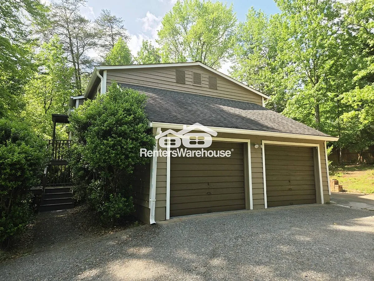 Building Photo - 4486 Poplar Ter NE