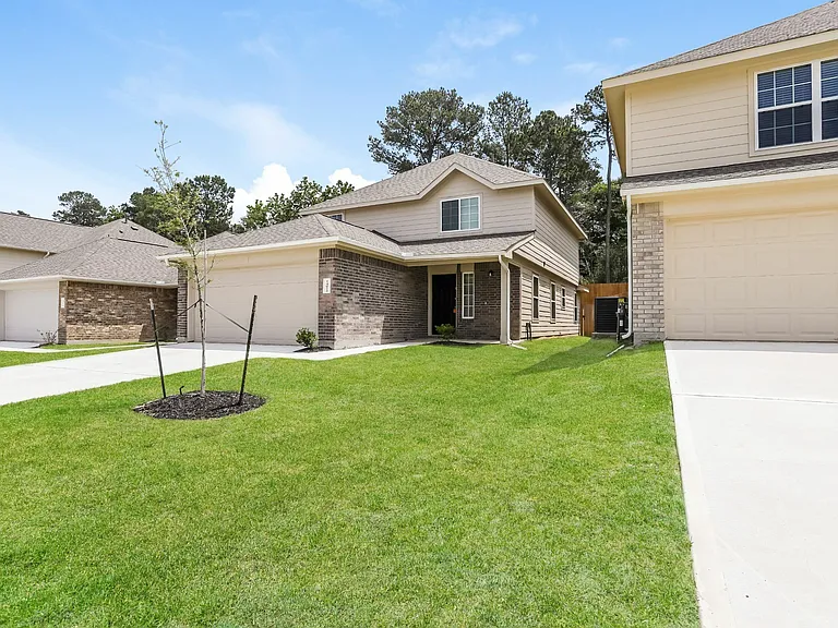 14072 Lahontan Dr — Photo 3