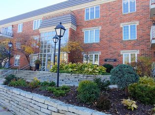 13335 Watertown Plank Rd, Elm Grove, WI 53122