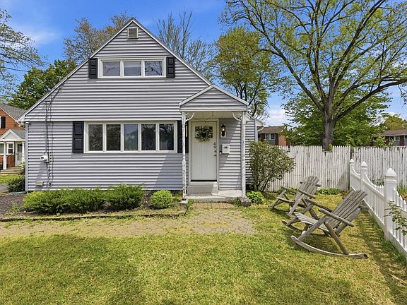 2nd image of 49 Canterbury Rd