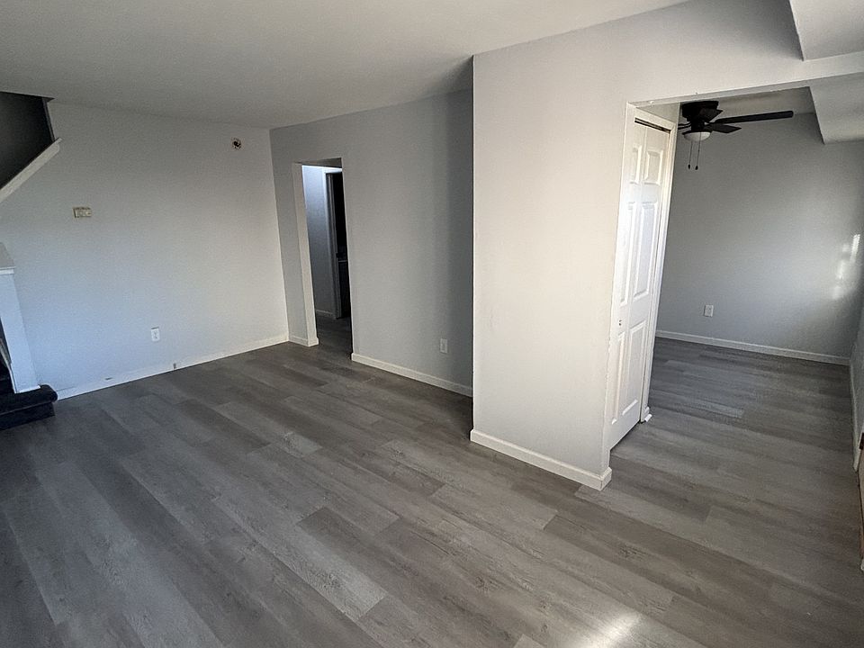 1st image of 24865 Mayfair St