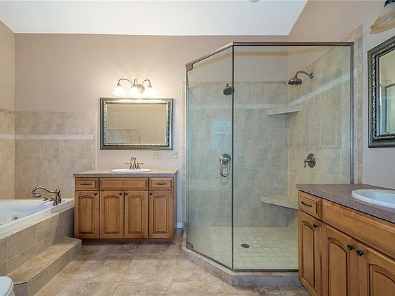 5th image of 5240 S Lake Burkett Ln