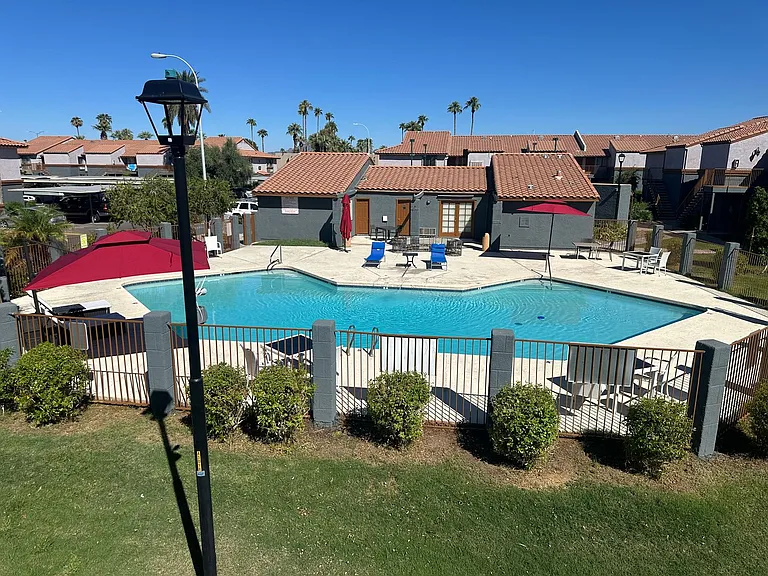 Fountain Oaks Apartments — Photo 7