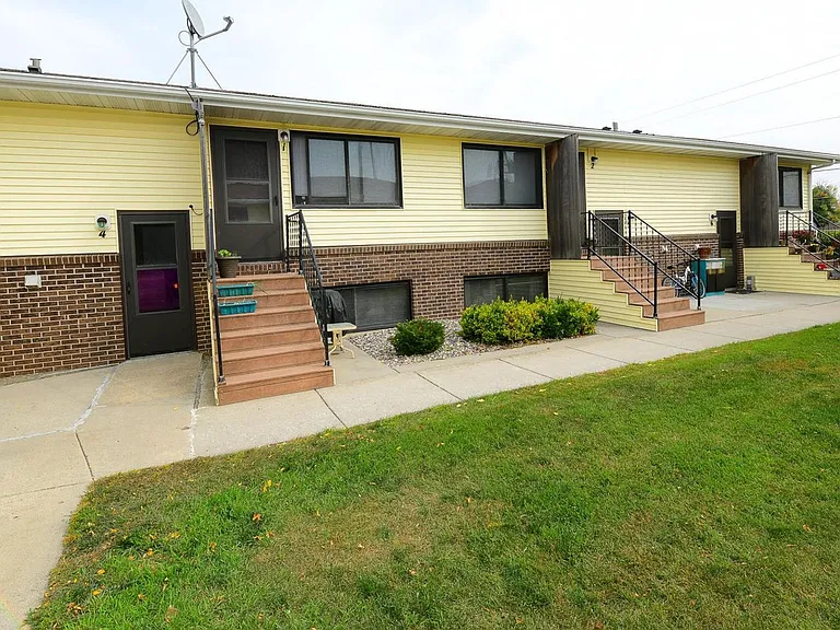 Rocco-620 Conklin Ave — Photo 1