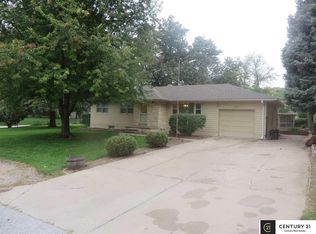 7304 N 58th St, Omaha, NE 68152