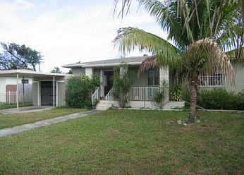 2nd image of 16233 NE 8th Ct