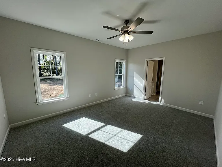 403 Creeks Edge Dr — Photo 6