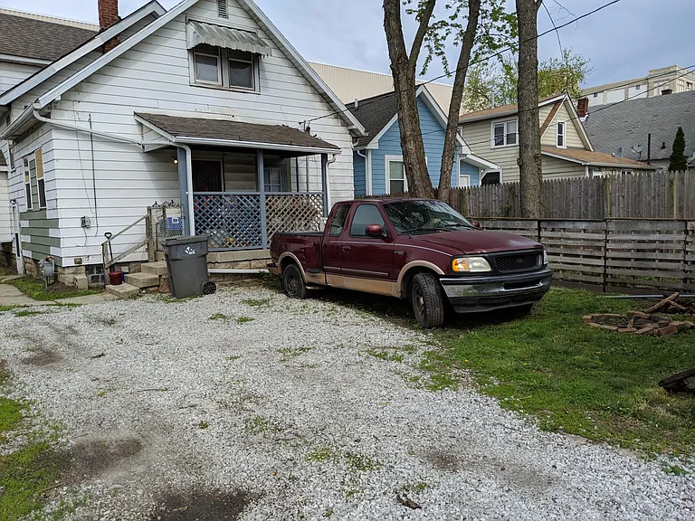 2131 S East St — Photo 3