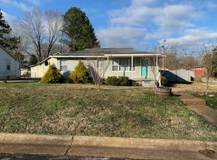 609 Washington St, Tuscumbia, AL 35674