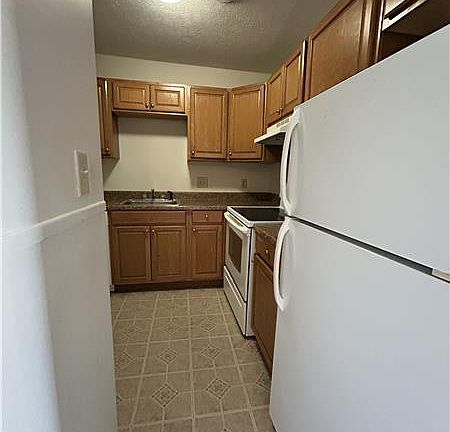 5th image of 4309 Earl Dr APT C6